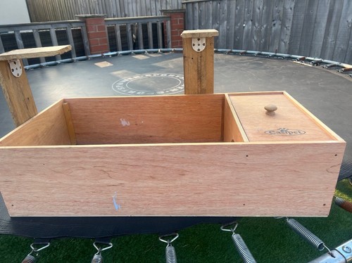 Tortoise table vivarium - tortoise, table/vivarium
